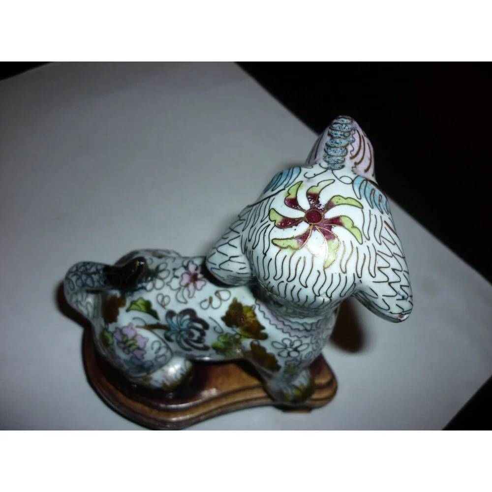 Vintage Chinese Cloisonne Dog Figurine Statue 3x4
